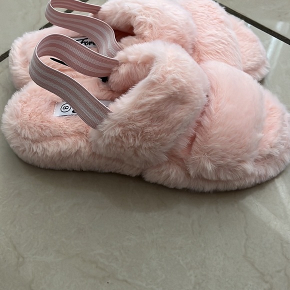 Sandals - Picture 3 of 3